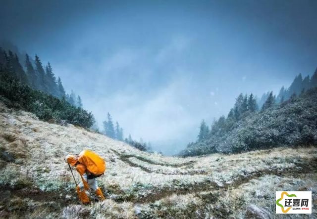 (冰火天山) 冰火霜天：在极端天气下的生存挑战与自然适应的教训